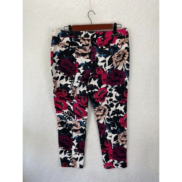 Adrianna Papell Women's Pants Size 12 Red White Floral Print Ankle Cropped - Picture 5 of 10
